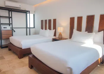 B10 Distinctive Hotel hotel thumbnail 6