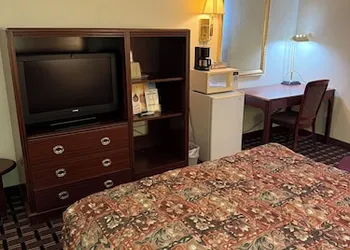 Peddlers Inn Motel hotel thumbnail 6