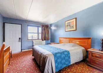 Admiral Motel By Oyo Chicago I-94 hotel thumbnail 4