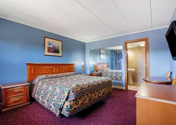 Admiral Motel By Oyo Chicago I-94 hotel thumbnail 8