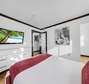 The Shoreline Suites hotel detail image 4