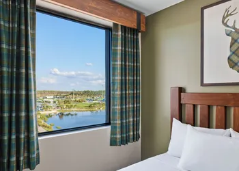 Great Wolf Lodge Naples hotel thumbnail 5