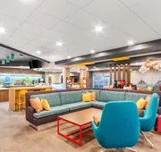 Tru By Hilton Pensacola I-10 North Davis Highway hotel detail image 4