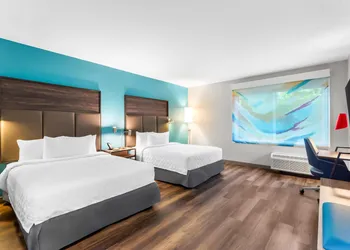 Tru By Hilton Pensacola I-10 North Davis Highway hotel thumbnail 8