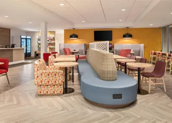 Home2 Suites By Hilton Woodland Sacramento hotel thumbnail 4