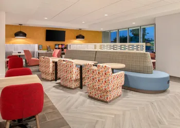 Home2 Suites By Hilton Woodland Sacramento hotel thumbnail 5