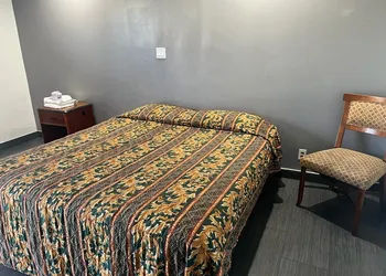 Pomona Inn hotel thumbnail 2