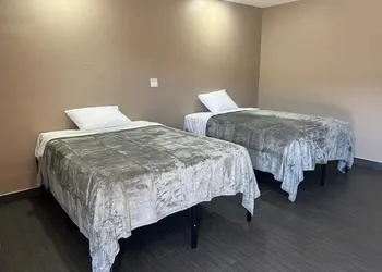 Pomona Inn hotel thumbnail 4