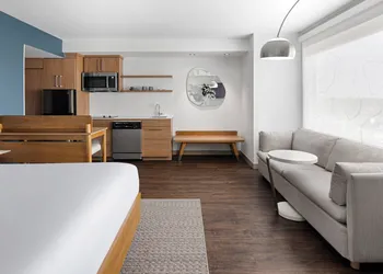 Element North Austin Tech Ridge hotel thumbnail 8