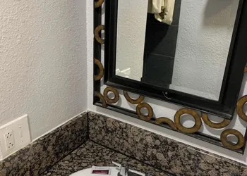 Hi Rise Motel hotel thumbnail 4