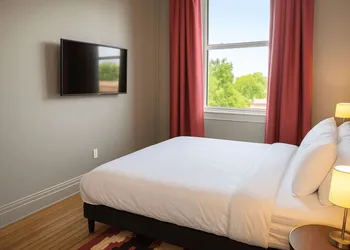 The Well Hotel & Taproom hotel thumbnail 8