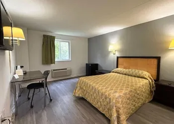 THE INN-Pittsburgh hotel thumbnail 6