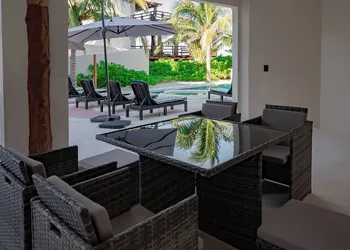 Beachfront Hotel Boutique DK hotel thumbnail 2