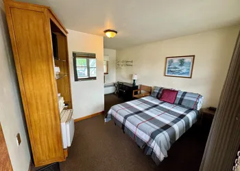 Napps Motel hotel thumbnail 2