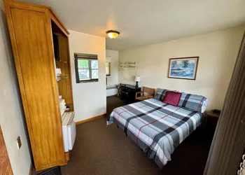 Napps Motel hotel thumbnail 2
