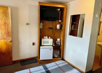 Napps Motel hotel thumbnail 4
