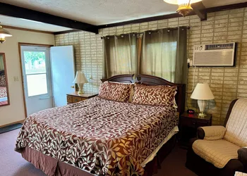 Napps Motel hotel thumbnail 7