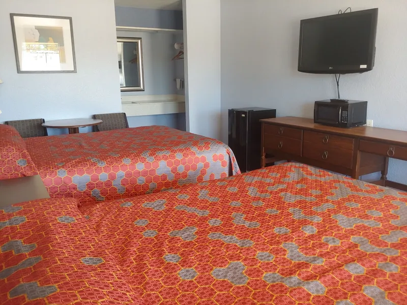 Brooks City Executive Inn hotel detail image 6