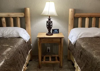 Village Inn hotel thumbnail 2
