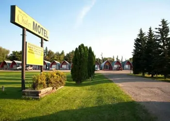 The little chalet motel hotel thumbnail 7