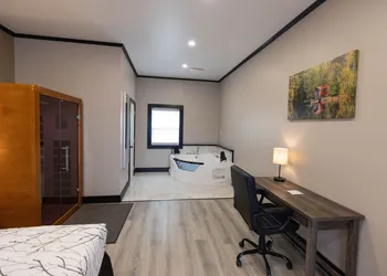 Motel 7 Inn & Suites hotel thumbnail 4