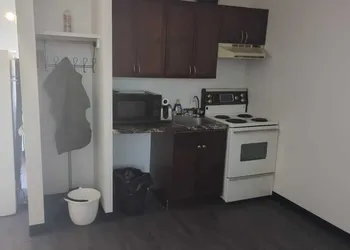 641 Grill & Motel hotel thumbnail 7