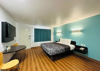 Beachside Inn hotel thumbnail 5