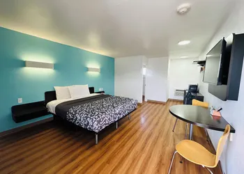 Beachside Inn hotel thumbnail 6