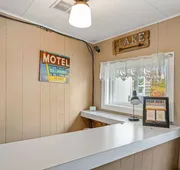 South Arm Retreats Motel Double Room 6 hotel detail image 7