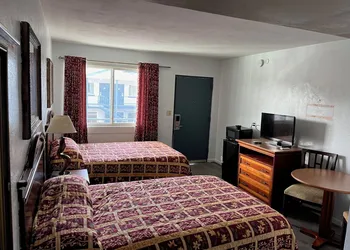 8th Street Motel hotel thumbnail 4