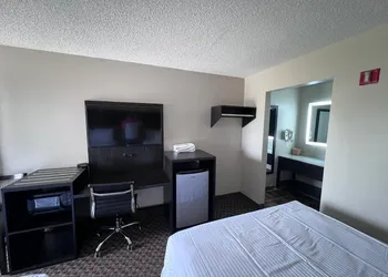 Country Nights Inn hotel thumbnail 4