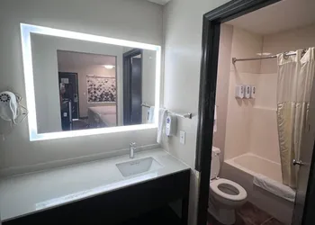Country Nights Inn hotel thumbnail 5