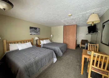 Ho Hum Motel hotel thumbnail 4