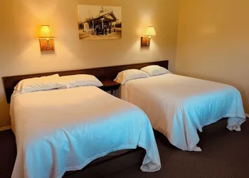 Ho Hum Motel hotel thumbnail 7