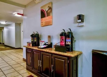 Studio 6 Suites Hesperia, CA – West Main Street – I-15 hotel thumbnail 2