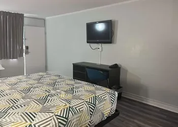 Studio 6 Suites Pocomoke City, MD hotel thumbnail 8