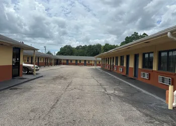 johns motel hotel thumbnail 8
