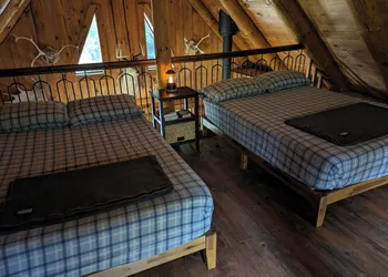 Lièvre Rouge- Refuge en forêt hotel thumbnail 2
