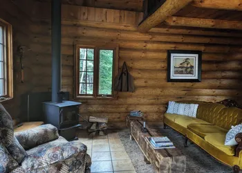Lièvre Rouge- Refuge en forêt hotel thumbnail 6
