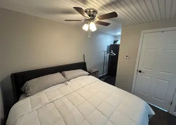 Meads Motel hotel thumbnail 3