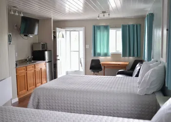 Jackfish Lake Cottages Motel hotel thumbnail 7