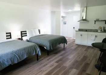 The Lagrange Inn & Extended Stay hotel thumbnail 2
