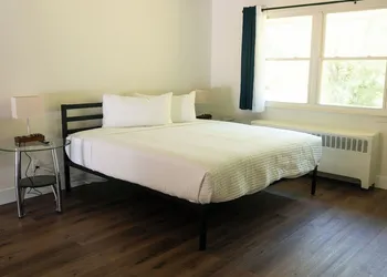 The Lagrange Inn & Extended Stay hotel thumbnail 5