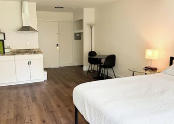 The Lagrange Inn & Extended Stay hotel thumbnail 7
