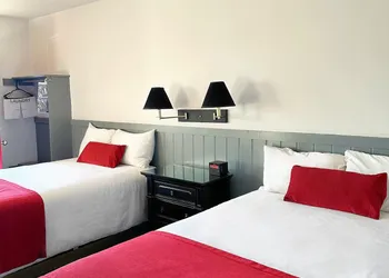 Baja Motel hotel thumbnail 2