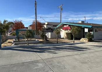 Sherwood Motel hotel thumbnail 7