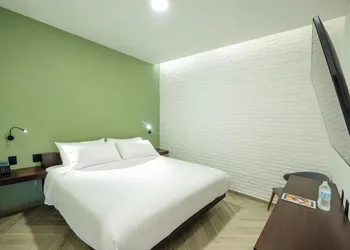 Hotel Miranda hotel thumbnail 7