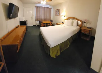 Formosa Inn hotel thumbnail 7