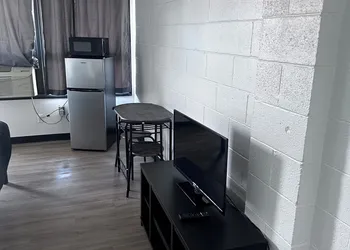 Glenstone place extended stay motel hotel thumbnail 2