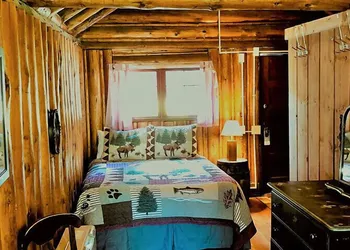 Grizzly Lodge hotel thumbnail 6